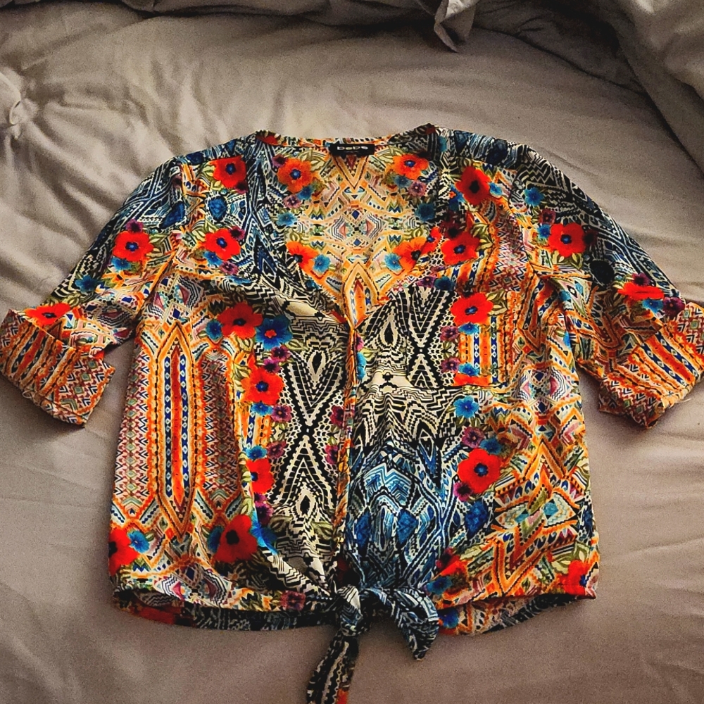 Bebe silk shirt size xs tropical Miami print